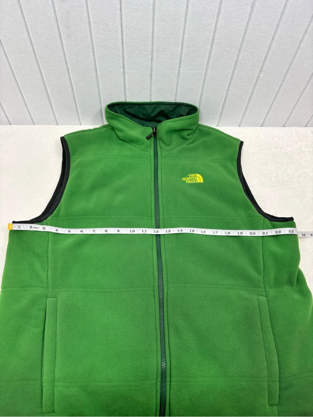 The North Face Vest Sweater Jacket Large Green Reversible Fleece Full Zip